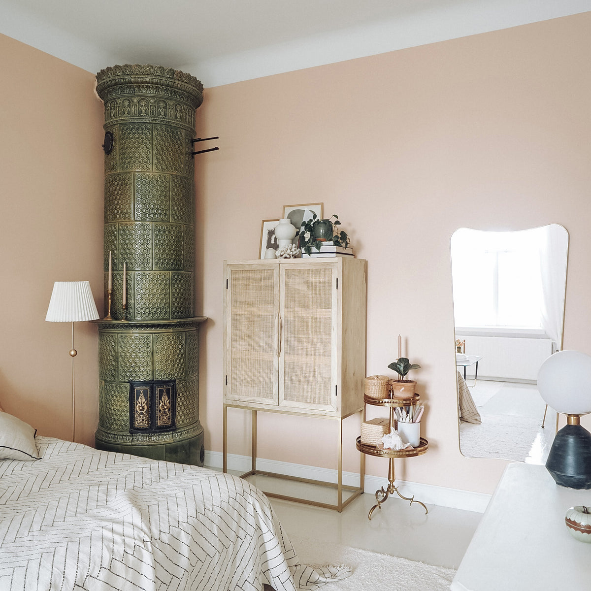 024 ANAÏS – Peachy powder | Premium plastic-free interior paint, matte ...